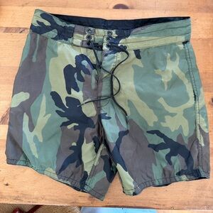 Birdwell beach britches men’s camouflage boardshorts